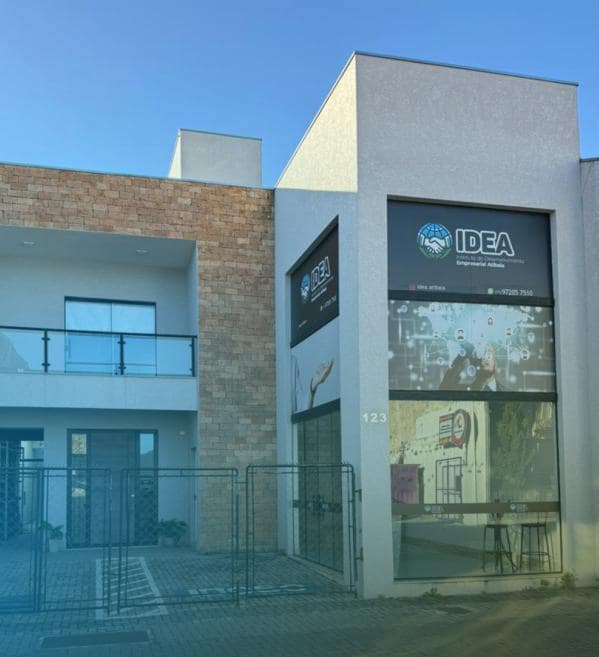 fachada-min
